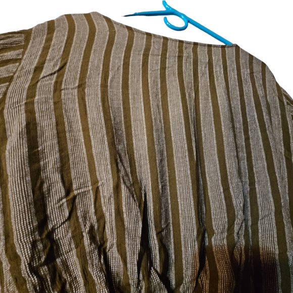 Forever 21+ Olive Wrap Crop Top - Picture 4 of 7